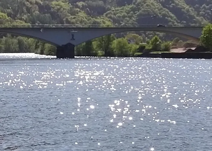 Mosel-appartements Nehren 아파트 *